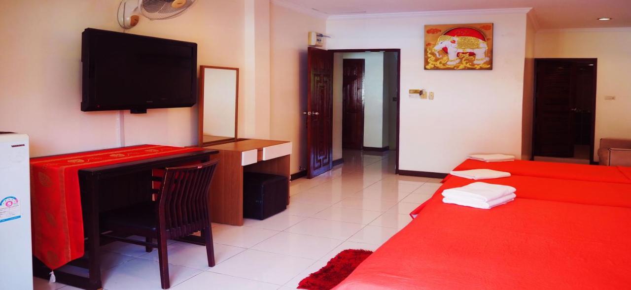 Hotel Sky Silk Decoration House Patong Esterno foto